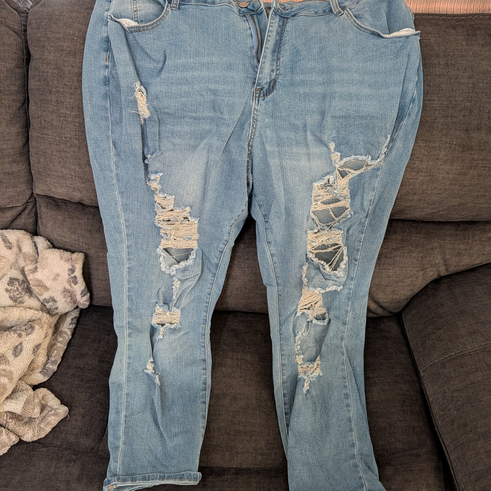SHEIN Light Blue Ripped Skinny Jeans